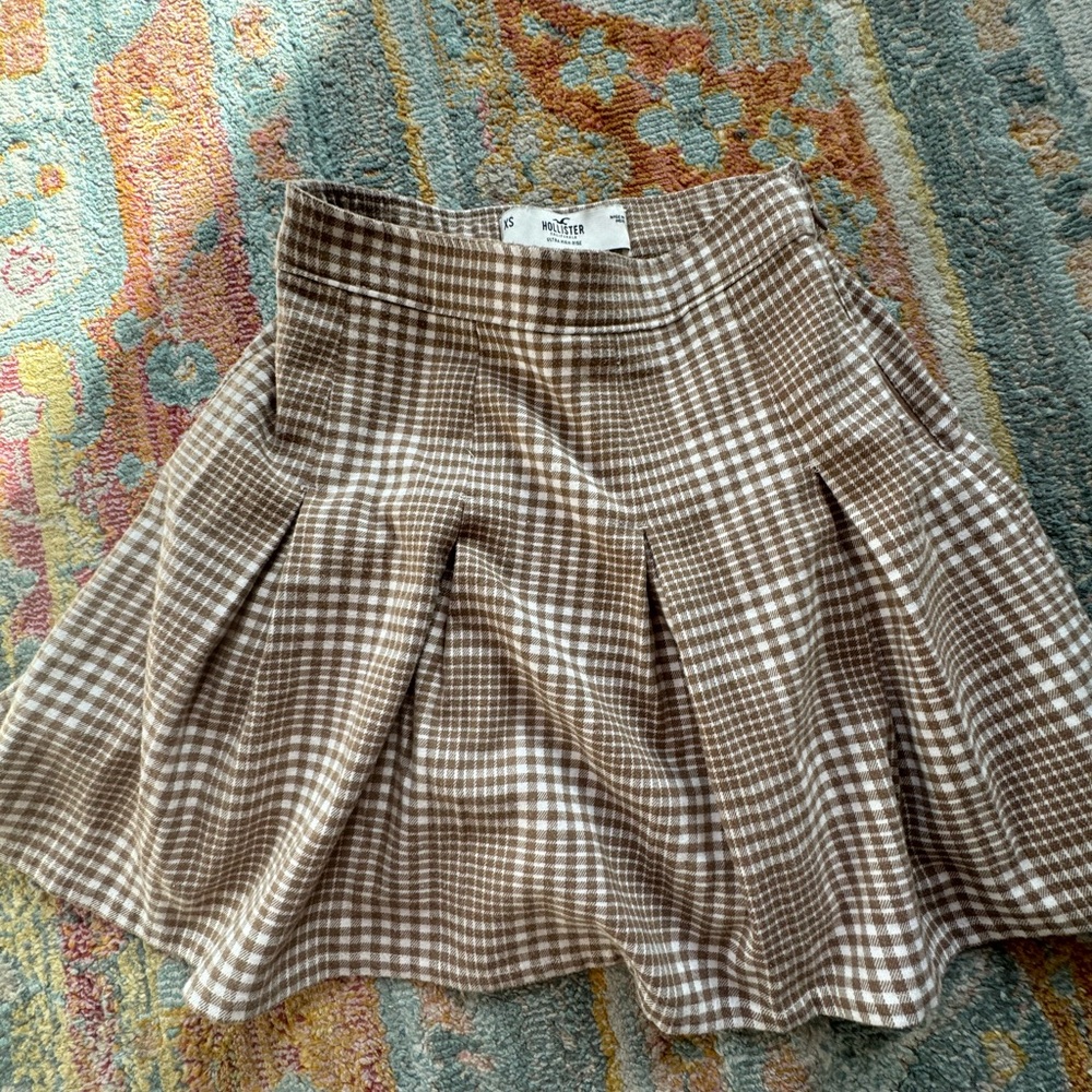 HOLLISTER XS PLAID MINI SKIRT
